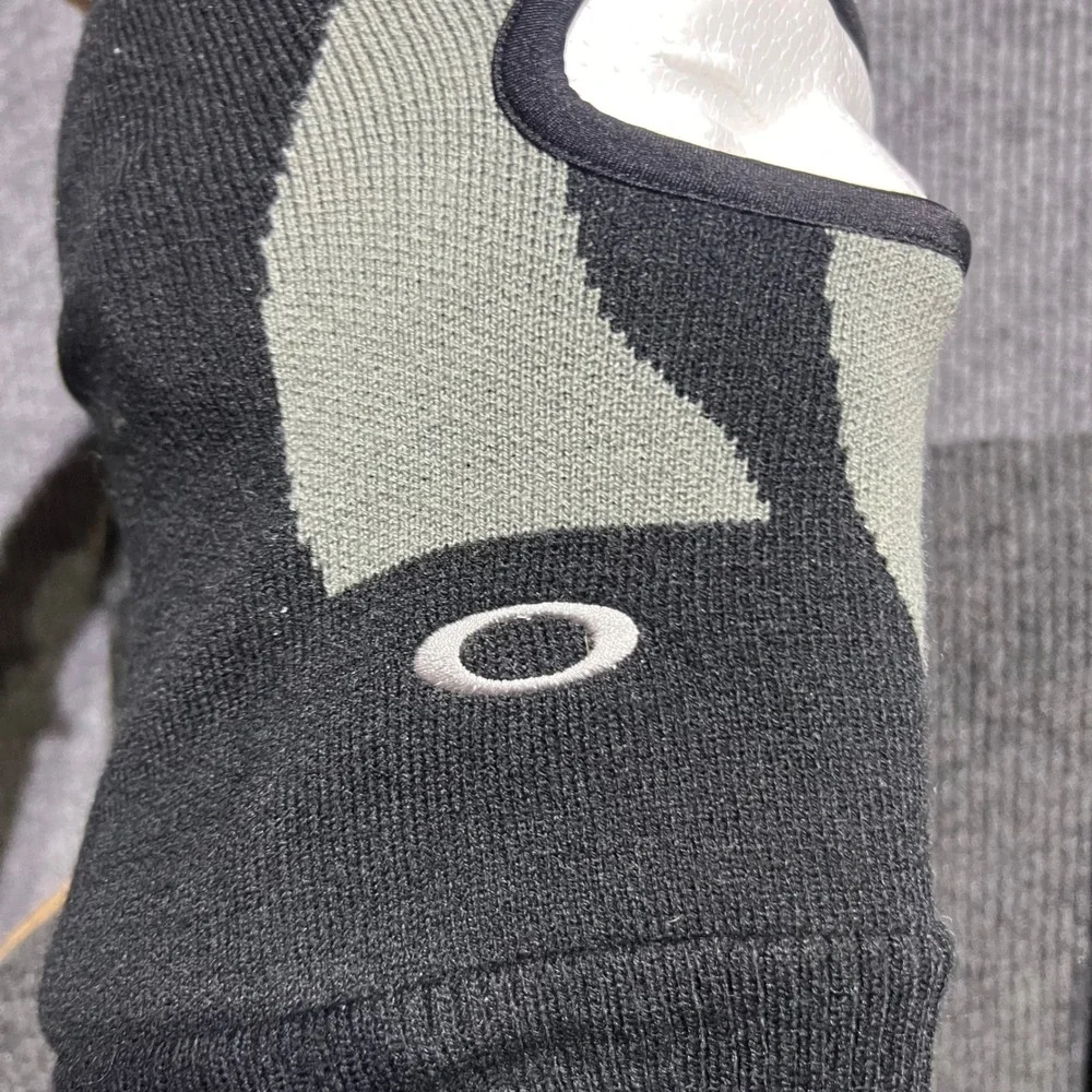 Oakley knit balaclava